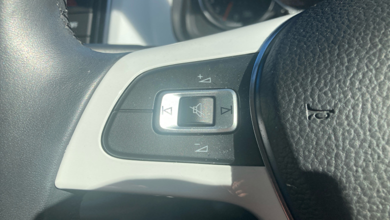 Volkswagen Up 1.0 65PS Beats 5dr Petrol Hatchback